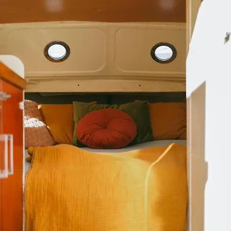 Campsite De Buitenkans Unique Cabins - Urban Camping Rotterdam