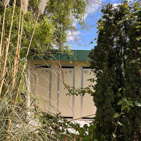 De Buitenkans Urban - Unique אתר קמפינג *